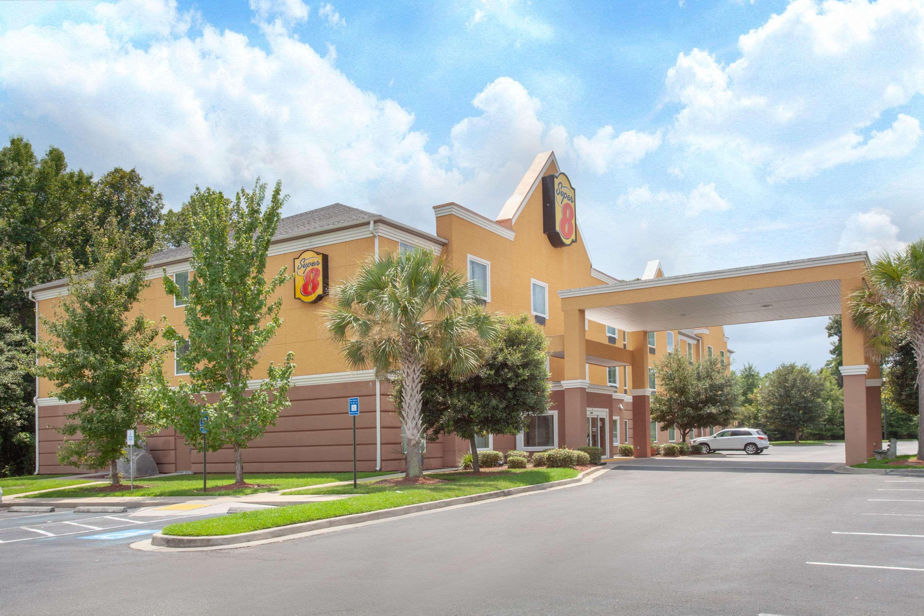 Spark By Hilton Savannah South I-95 Exterior photo