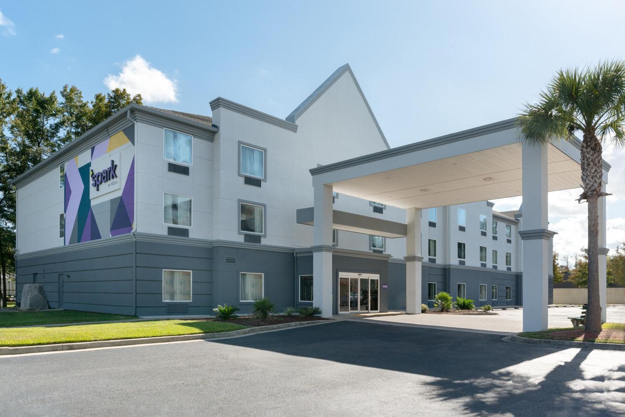 Spark By Hilton Savannah South I-95 Exterior photo