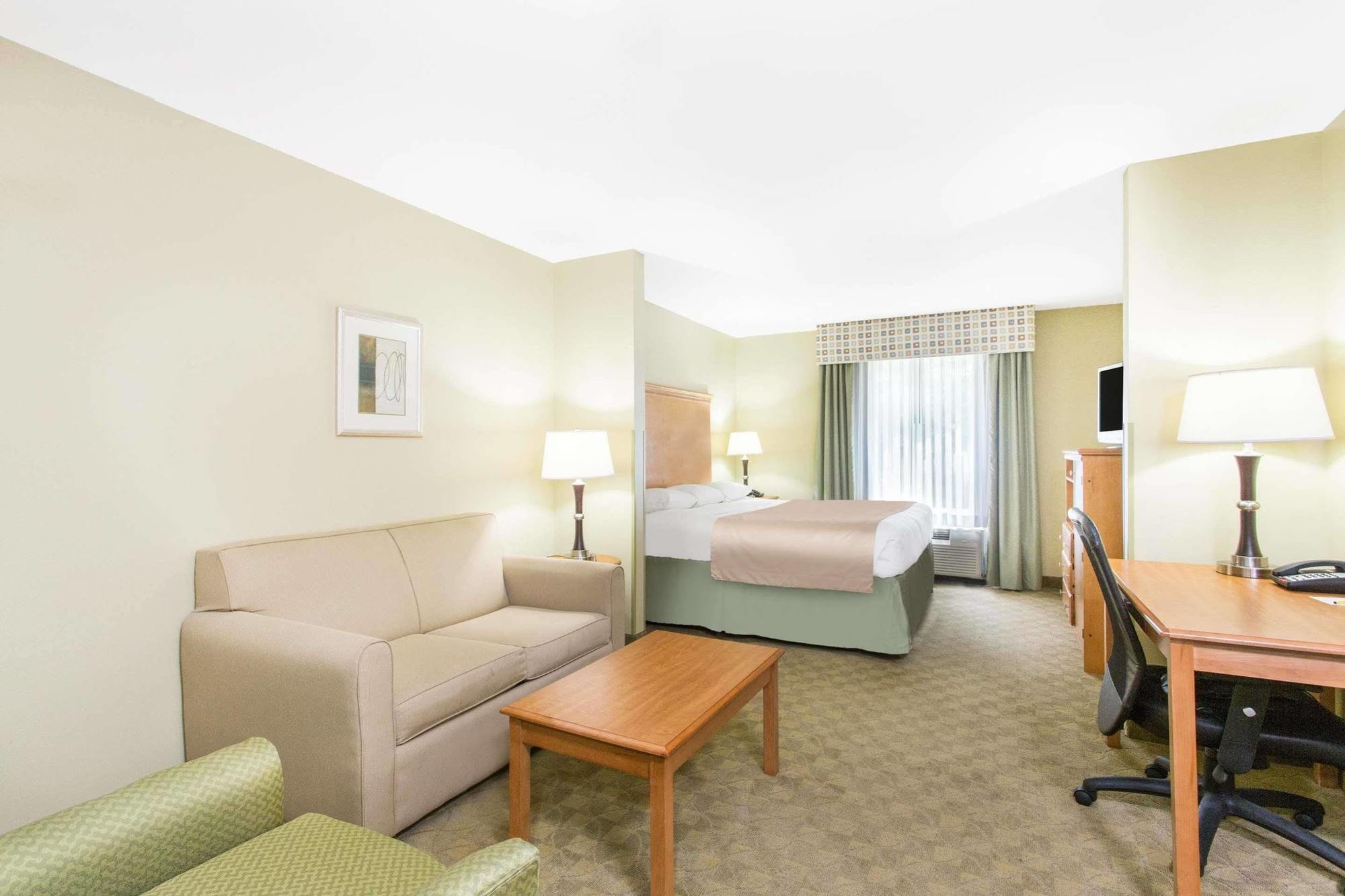 Spark By Hilton Savannah South I-95 Exterior photo